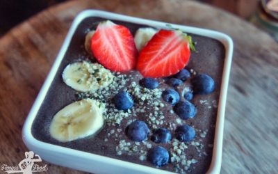 Aroniabeere Smoothie-Bowl