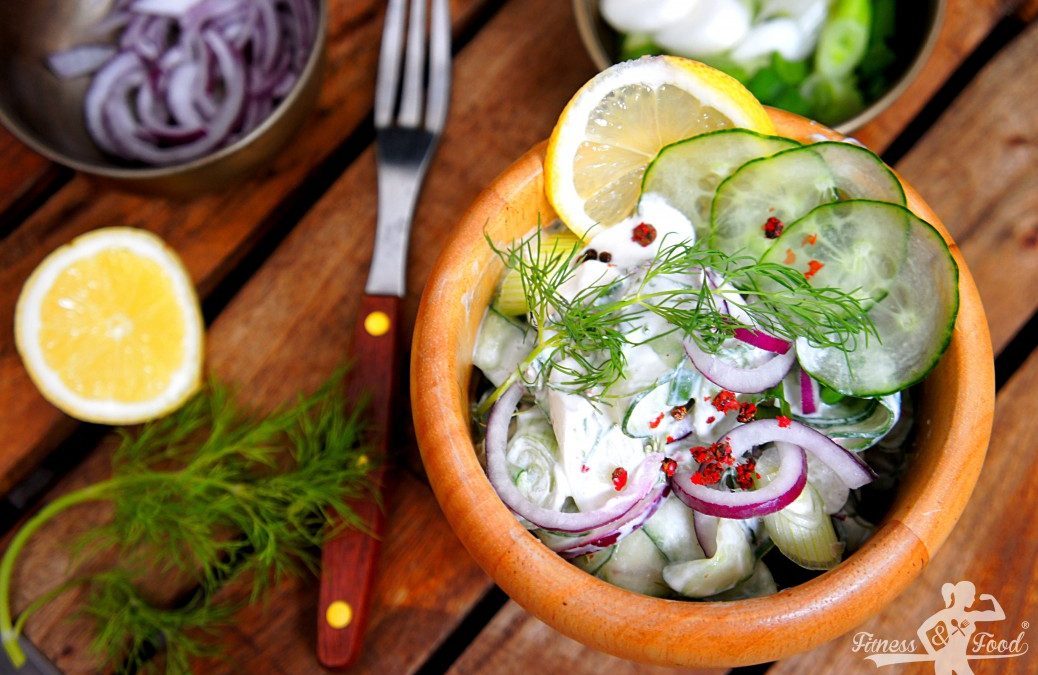 Gurkensalat mit Sour Cream