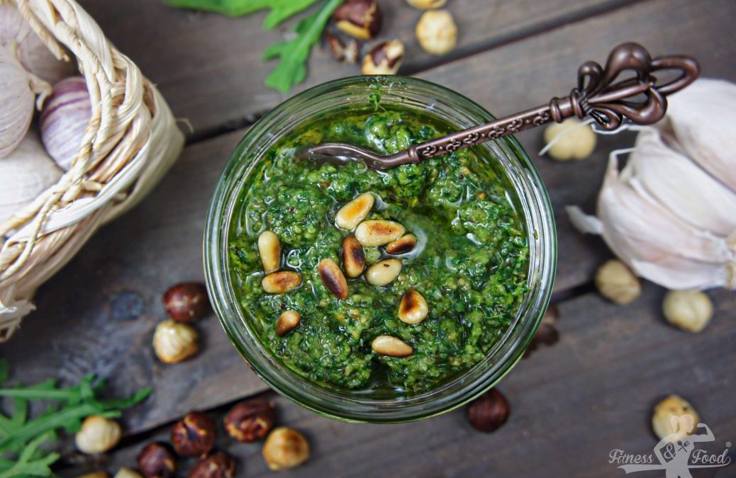 Rucola Pesto mit Haselnüssen